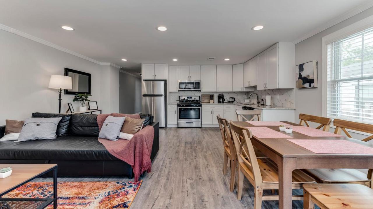 Stylish 3Br 3Ba Colonial House By Cozysuites Alexandria Exterior foto