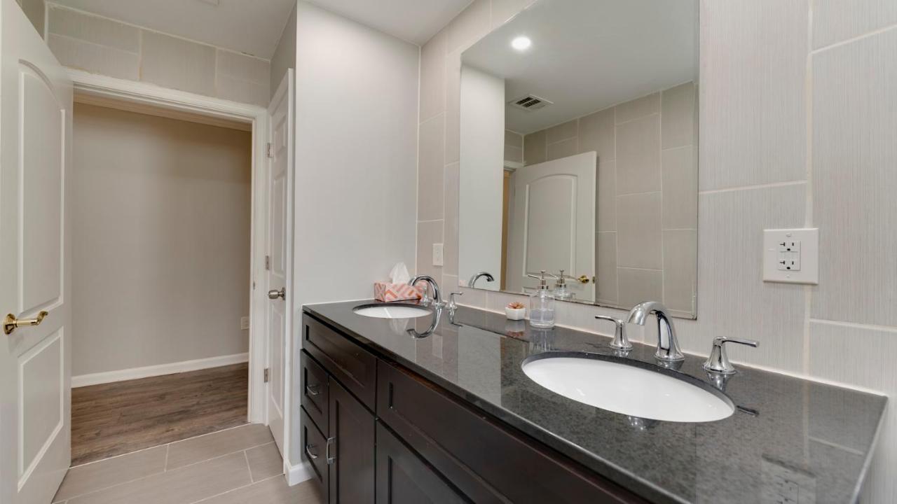 Stylish 3Br 3Ba Colonial House By Cozysuites Alexandria Exterior foto