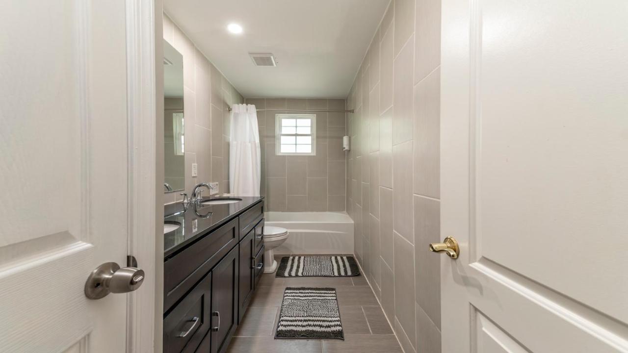 Stylish 3Br 3Ba Colonial House By Cozysuites Alexandria Exterior foto